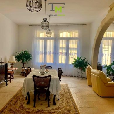 Luxury home in Argeliers, Aude