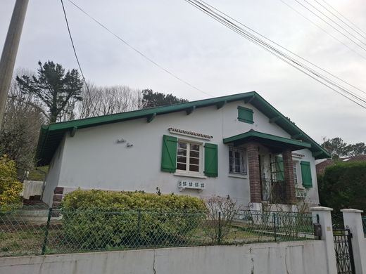 Luxury home in Arcangues, Pyrénées-Atlantiques