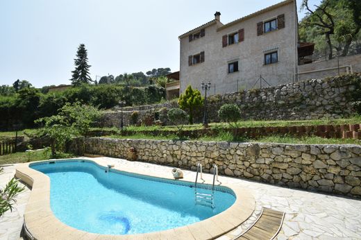 Gilette, Alpes-Maritimesの高級住宅