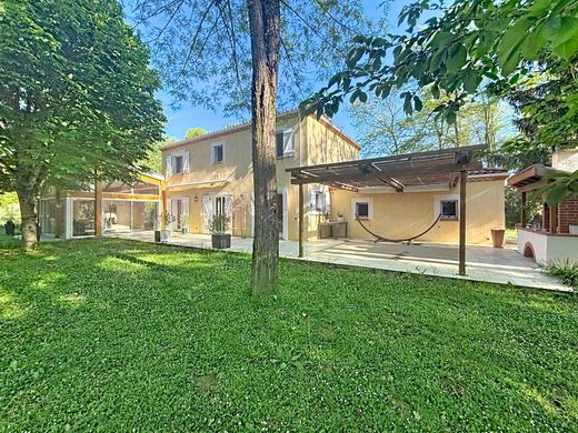 Элитный дом, Labarthe-sur-Lèze, Upper Garonne