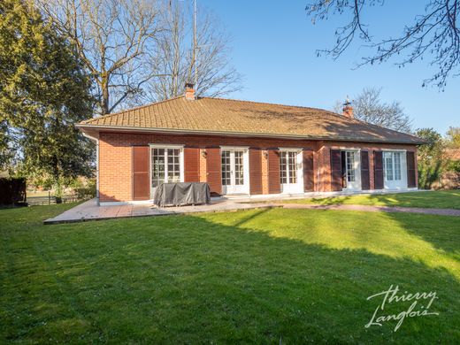 Luxury home in Chéreng, North