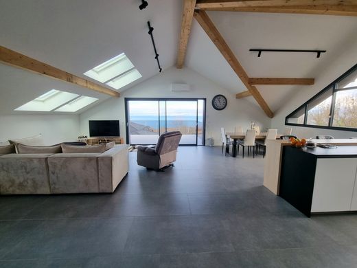 Piso / Apartamento en Neuvecelle, Alta Saboya