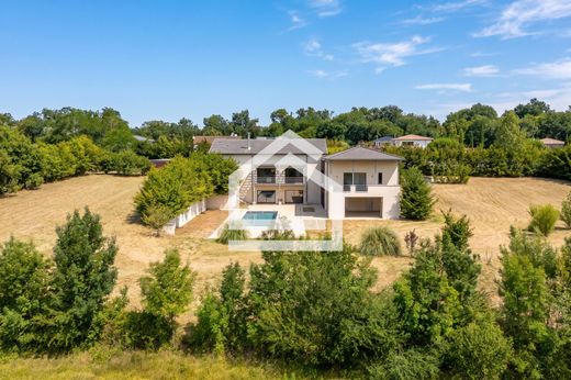 Luxus-Haus in Bouliac, Gironde