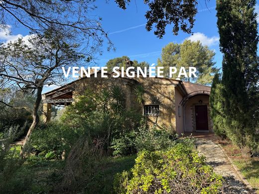 Luxury home in Le Beausset, Var