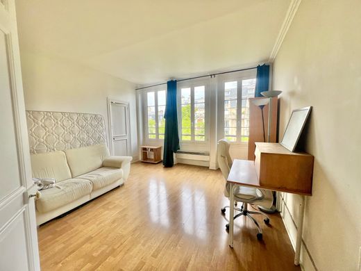 Apartment / Etagenwohnung in Saint-Germain, Odéon, Monnaie, Paris