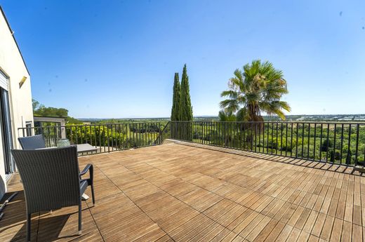 Maison de luxe à Saint-Gilles, Gard