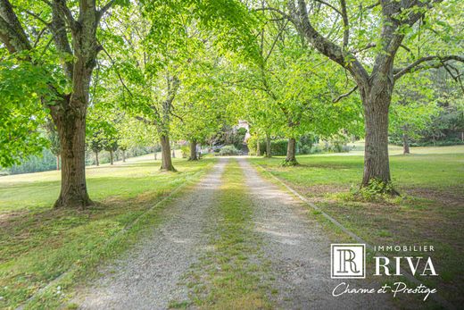 Luxus-Haus in Latresne, Gironde