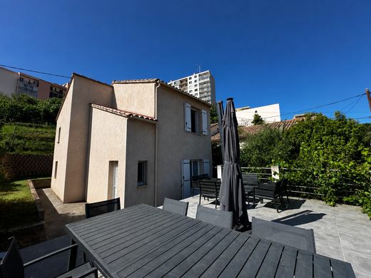 Maison de luxe à Ajaccio, Corse-du-Sud