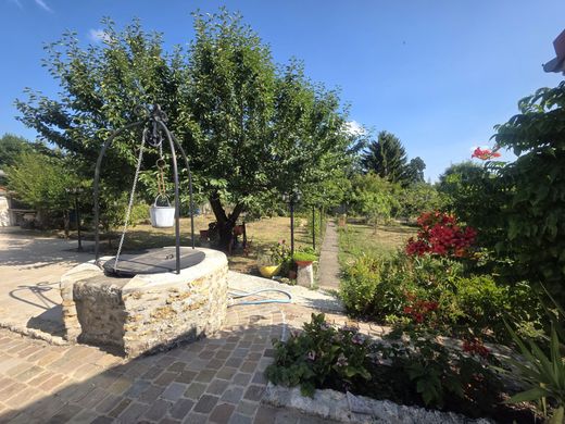 Luxus-Haus in Brie-Comte-Robert, Seine-et-Marne