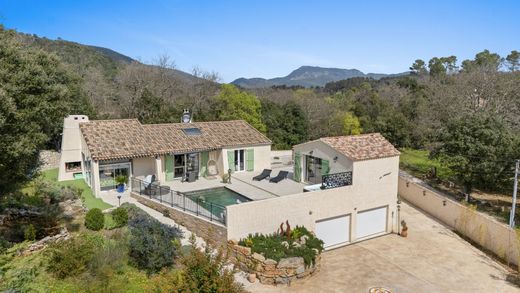 Luksusowy dom w Méounes-lès-Montrieux, Var