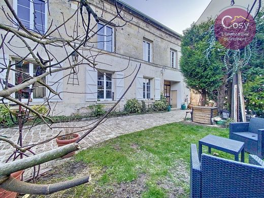 Luxury home in Soissons, Aisne