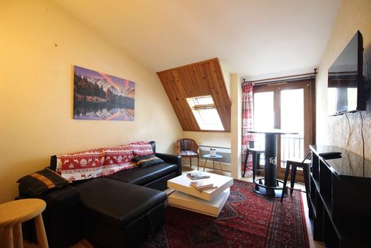 Apartment / Etagenwohnung in Le Mont-Dore, Puy-de-Dôme