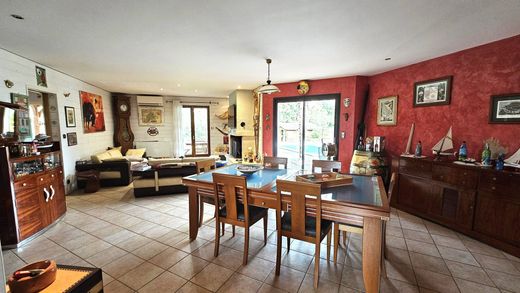 Элитный дом, Martillac, Gironde