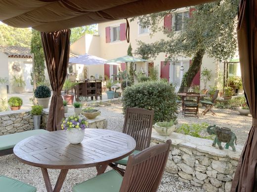 Casa de lujo en Uzès, Gard