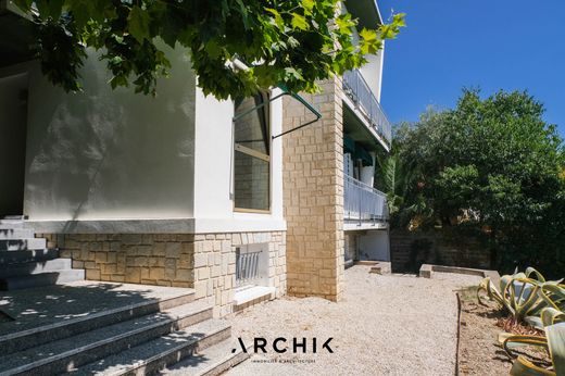 Luxury home in Aubagne, Bouches-du-Rhône