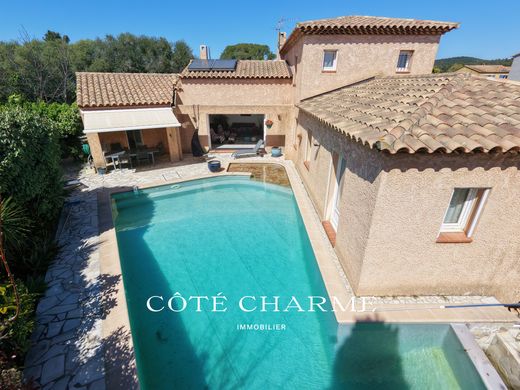 Luxury home in La Londe-les-Maures, Var