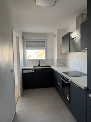 Apartament w La Garenne-Colombes, Hauts-de-Seine