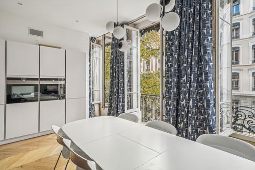 Apartment / Etagenwohnung in Lyon, Rhône