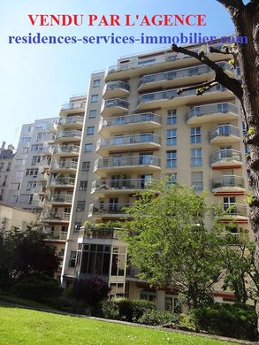Apartment / Etagenwohnung in Motte-Picquet, Commerce, Necker, Paris