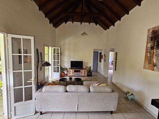 Villa in Petit-Bourg, Guadeloupe
