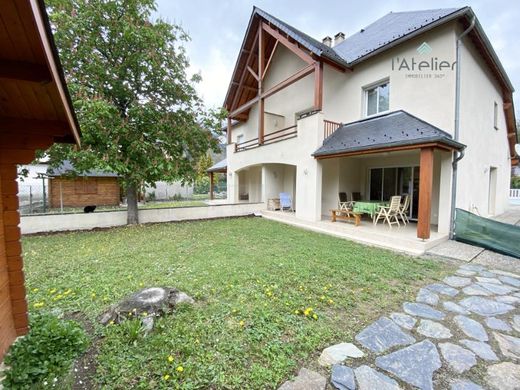 Luxus-Haus in Saint-Lary-Soulan, Hautes-Pyrénées