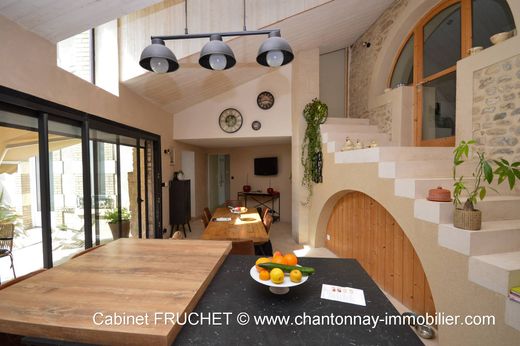 Luxury home in Chantonnay, Vendée