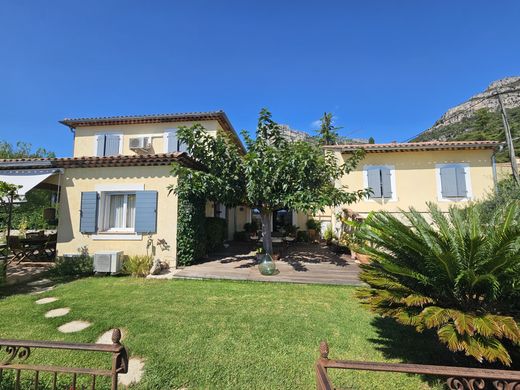 Πολυτελή κατοικία σε Saint-Jeannet, Alpes-Maritimes