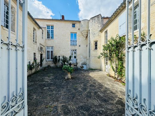 Luxus-Haus in Luçon, Vendée
