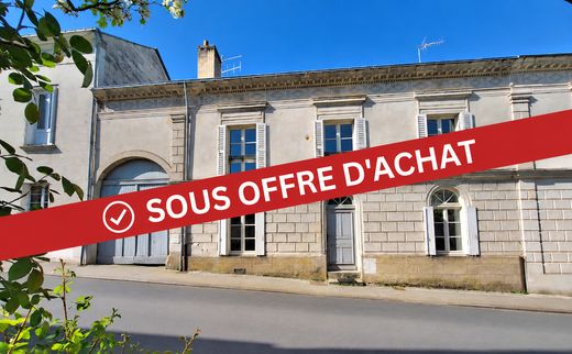 Элитный дом, Фонтевро, Maine-et-Loire