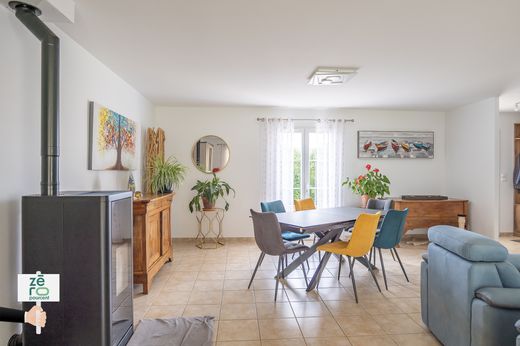 Luxury home in Angles, Vendée