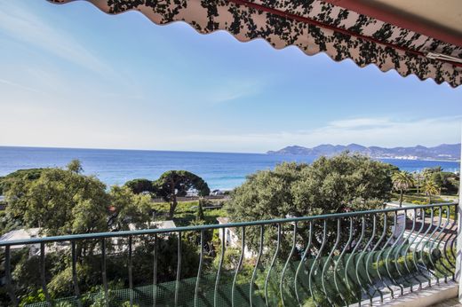 ﺷﻘﺔ ﻓﻲ Cannes La Bocca, Alpes-Maritimes