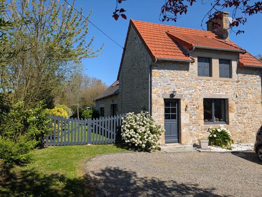 Luxury home in Jullouville, Manche