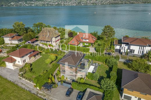 Maison de luxe à Sevrier, Haute-Savoie
