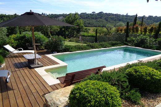 Villa in Le Plan-de-la-Tour, Var