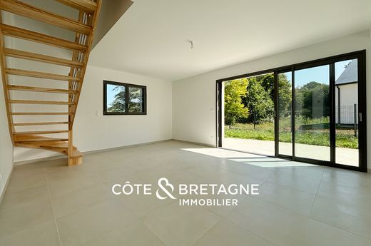 Luxury home in Pléneuf-Val-André, Côtes-d'Armor