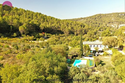 Luxury home in L'Isle-sur-la-Sorgue, Vaucluse