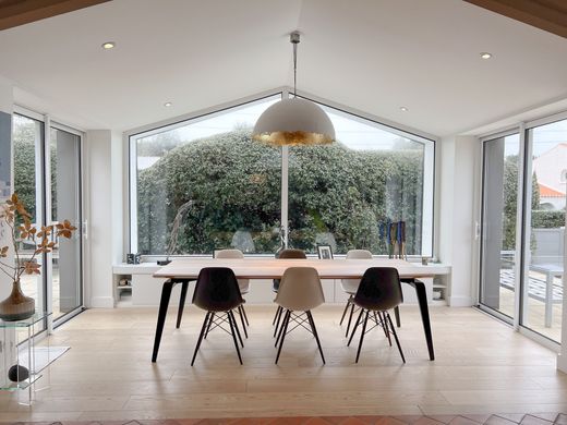Luxury home in Les Sables-d'Olonne, Vendée
