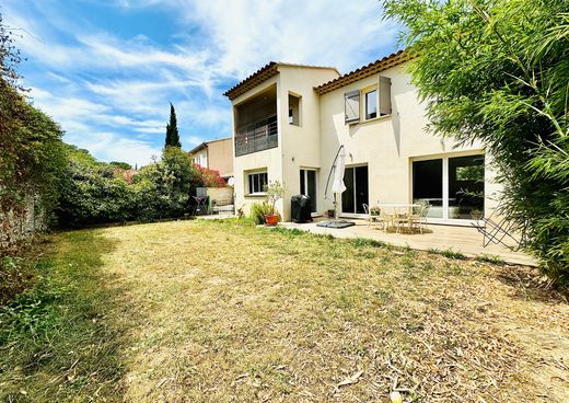 Casa di lusso a Rognes, Bocche del Rodano