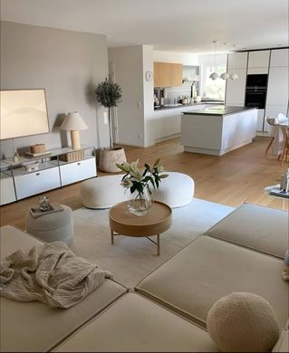 Apartment in Saint-Didier-au-Mont-d'Or, Rhône