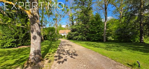 Luxury home in La Norville, Essonne