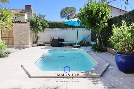 Luxury home in Plan-de-Cuques, Bouches-du-Rhône