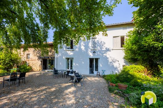 Casa de lujo en Sennecé-lès-Mâcon, Saona y Loira