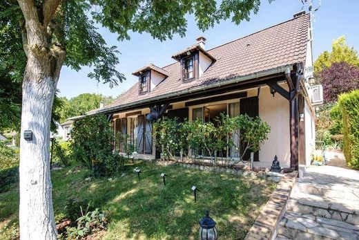 Luxe woning in Acquigny, Eure