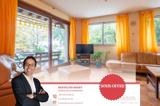 Casa de lujo en Échenevex, Ain