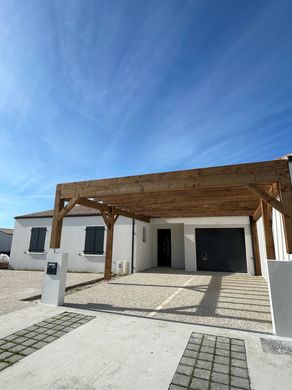 Luxury home in Dompierre-sur-Mer, Charente-Maritime
