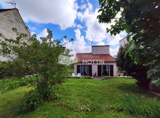 Casa de luxo - Vitry-sur-Seine, Val-de-Marne