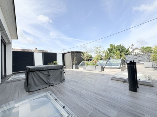 Casa di lusso a Rueil-Malmaison, Hauts-de-Seine