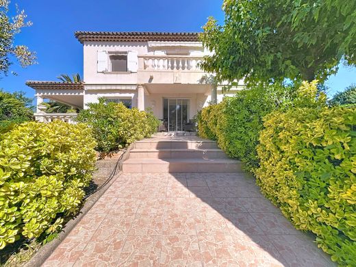 Luxus-Haus in Saint-Raphaël, Var