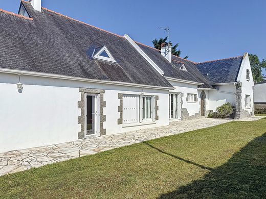 豪宅  Jullouville, Manche