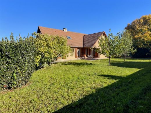 Luxe woning in Chamalières, Puy-de-Dôme